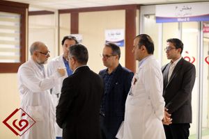 بازدید دکتر قاسم جان بابای معاون محترم درمان وزارت بهداشت از مزکط قلب و عروق شهید رجایی: عکس شماره 1 / 12